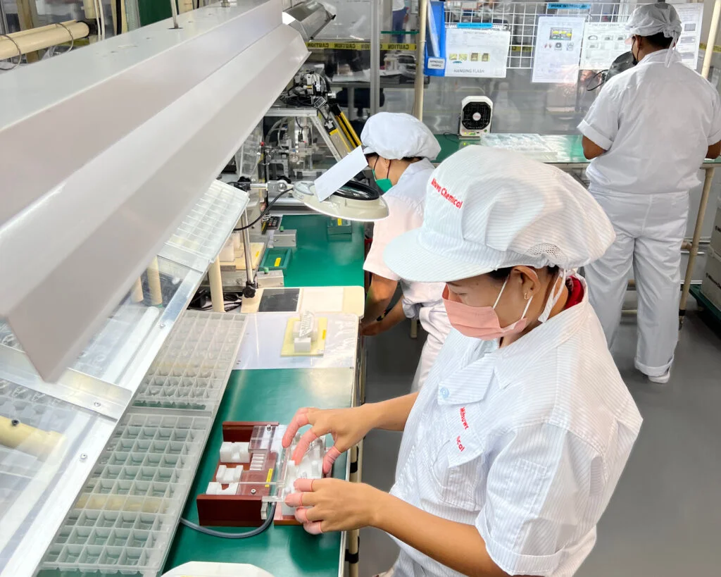 海外2工場の生産計画DX。「精度6割」から進める業務改善